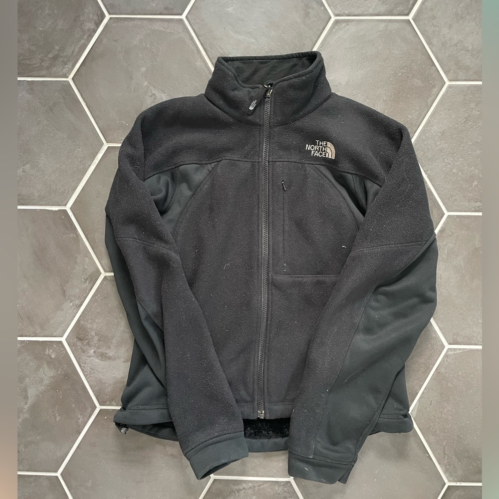 North Face Fleece Jacket, Fitted, Small, Great Condition!